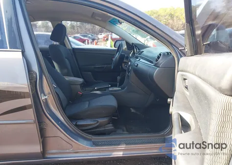 2008 Mazda Mazda3 I Sport z USA, uszkodzony, nr VIN JM1BK12F681106890